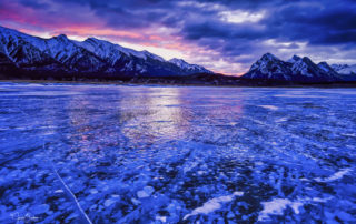 Canada-Rockies-lake